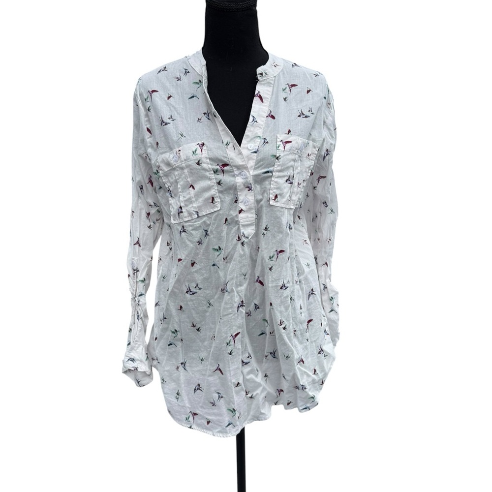 Eden & Olivia White Bird-Print V-Neck Tunic